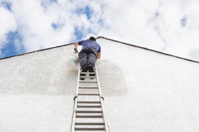 Peinture extérieure à Croutelle — façades et ravalement